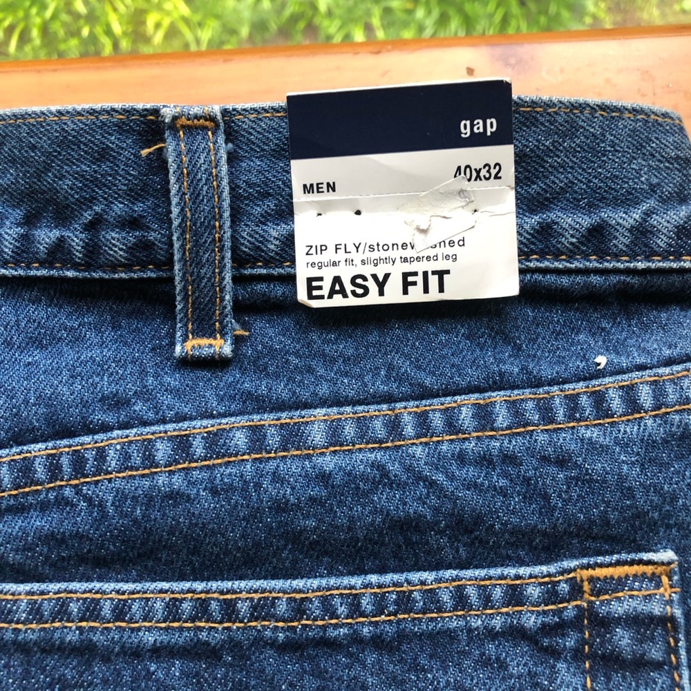 GAP Men’s Easy Fit Stonewashed Blue Jeans